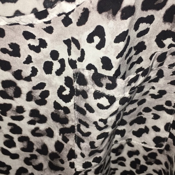 Animal Print Tank Top 🖤 - Picture 3 of 3